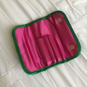 Lilly Pulitzer Bags - Lilly Pulitzer makeup brush holder Lilly Pulitzer Bags - Lilly Pulitzer makeup brush holder